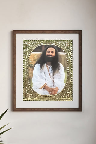 Gurudev Sri Sri Ravi Shankar Ji Portrait in Ornate Tanjore-Style Frame