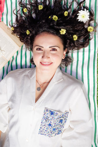 Casual white shirt with handcrafted embroidery