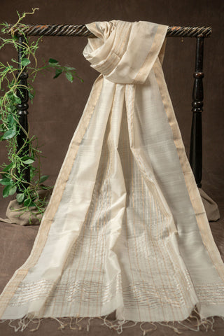 Beige Maheshwari silk dupatta with metallic woven stripe design