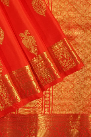 Red Silk Kanjivaram Saree with Elegant Traditional Motifs