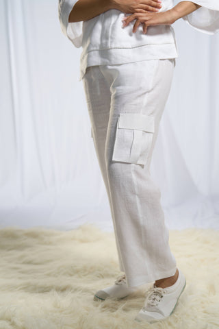 Relaxed fit sporty white linen outfit for women