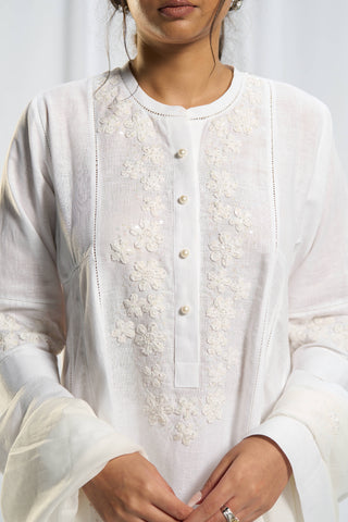 Ethereal White Kali Dar Linen Kurta with Hand-Embroidered Florals
