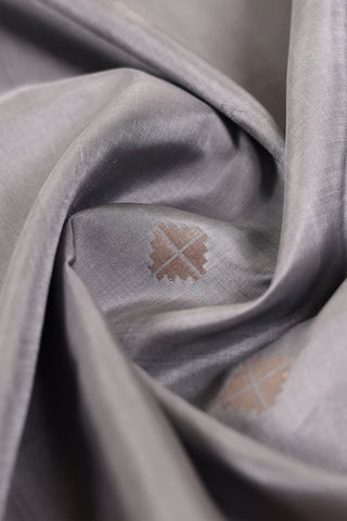 Grey Uppada Silk Saree with Buttas & Gold Border – Shop now for this Uppada silk saree online.