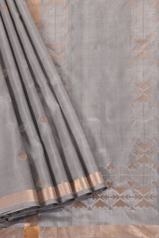 Grey Uppada Silk Saree with Buttas & Gold Border – Shop now for this Uppada silk saree online.