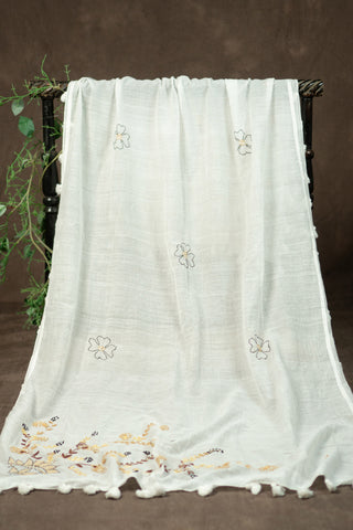 Mul cotton dupatta with Kantha embroidery	