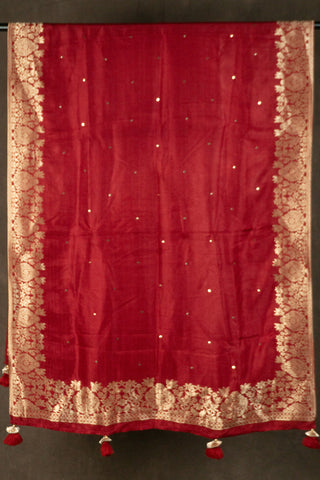 Banarasi Dola silk dupatta with traditional zari border	