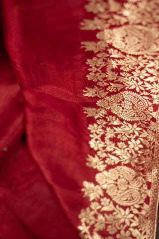Banarasi Dola silk dupatta with traditional zari border	