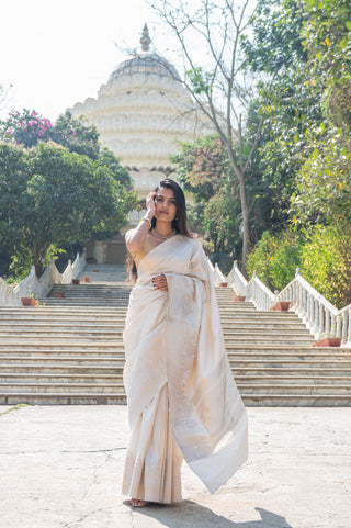 Off-White Banarasi Pure Silk Saree with Trishul-Damru Motifs