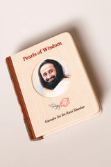 Pearls of Wisdom: Book of Quotes by Gurudev (With Wooden Cover)