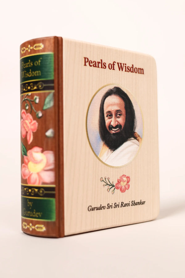 Pearls of Wisdom - Book of Quotes by Gurudev Sri Sri Ravi Shankar ji (with wooden cover)