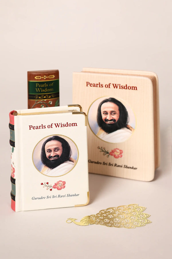 Pearls of Wisdom - Book of Quotes by Gurudev Sri Sri Ravi Shankar ji