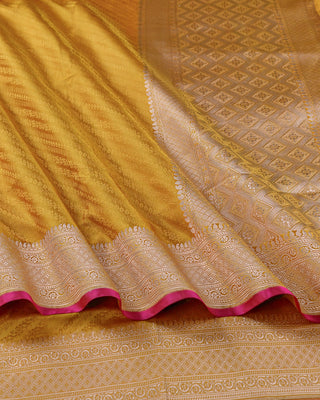 Regal Mustard Yellow Handwoven Banarasi Tanchoi Pure Silk Saree