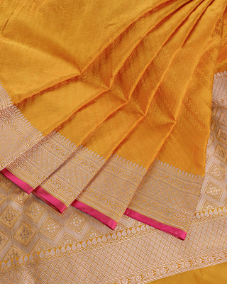 Regal Mustard Yellow Handwoven Banarasi Tanchoi Pure Silk Saree