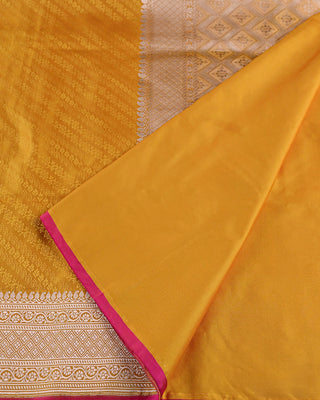 Regal Mustard Yellow Handwoven Banarasi Tanchoi Pure Silk Saree