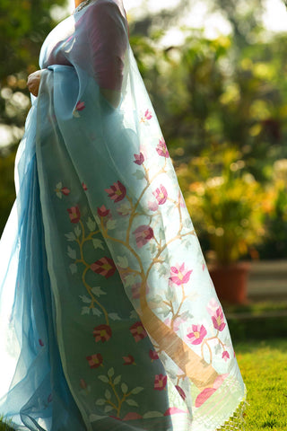 Powder Blue Muslin Handloom Jamdani Saree