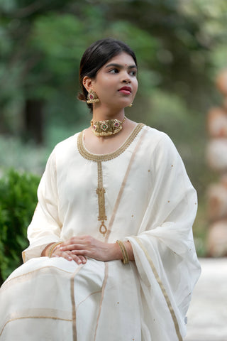 Ivory Modal Satin Silk Tanjore Suit with Detailed Hand Embroidered Zardozi