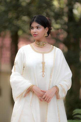 Ivory Modal Satin Silk Tanjore Suit with Detailed Hand Embroidered Zardozi