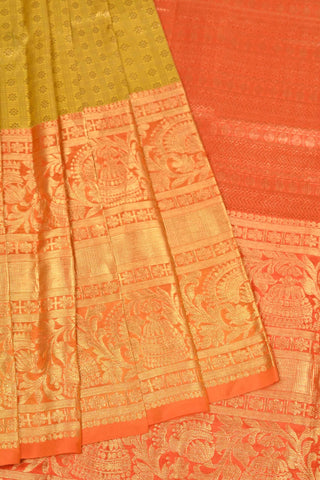 Grand Golden Kanchipuram Silk Saree With Orange Border