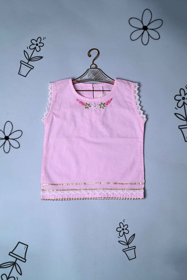 Cool Casual Pink Top with Floral Embroidery