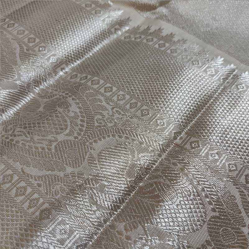 Kangana Ranaut’s Silver & White Kanchipuram Silk Saree